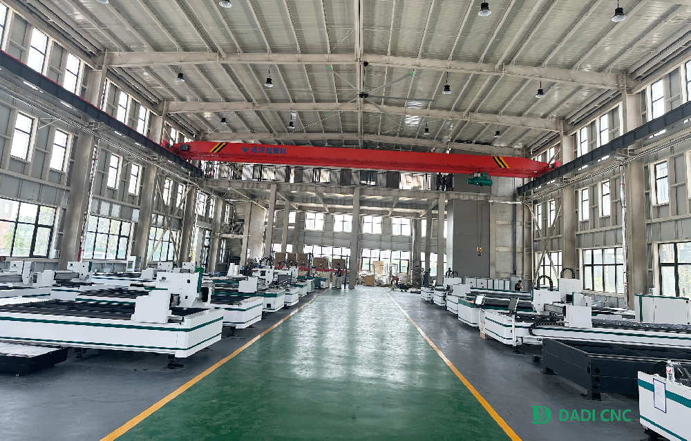 How to choose the power of a fiber laser cutting machine? Learn the relationship between power and metal thickness in this article for cost-effective and efficient results!